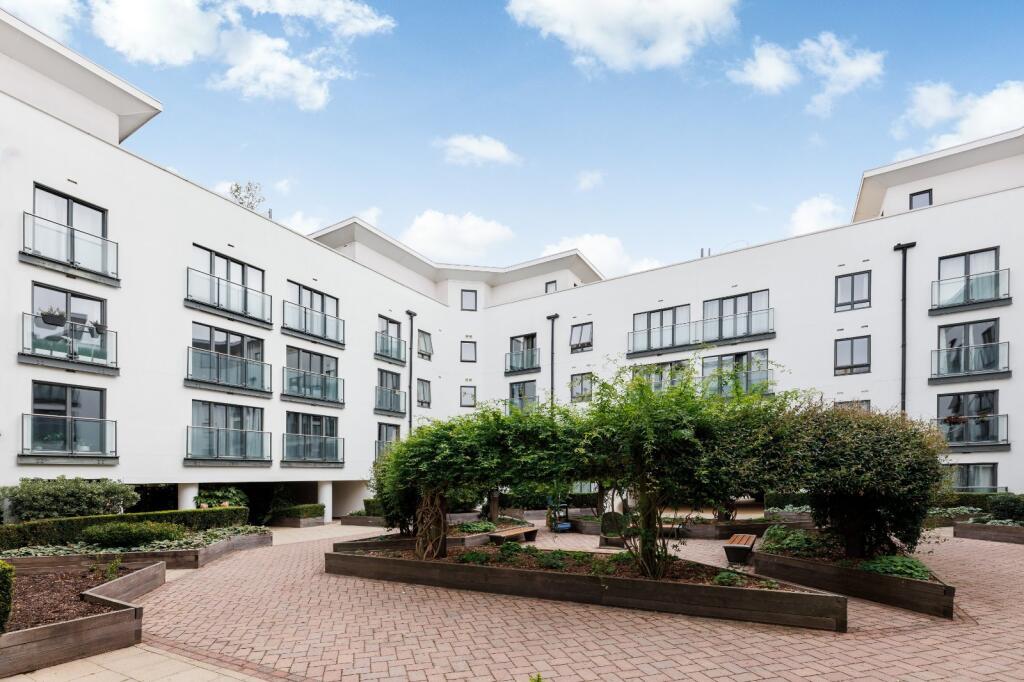 2 bed 1st Floor Flat for rent in Putney. From Chestertons Estate Agents - Putney Lettings 2 bed 1st Floor Flat for rent in Putney. From Chestertons Estate Agents - Putney Lettings