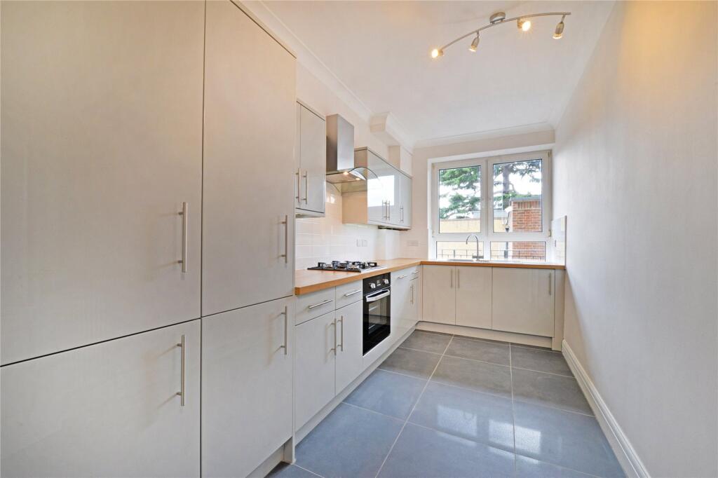 2 bed 1st Floor Flat for rent in Putney. From Chestertons Estate Agents - Putney Lettings