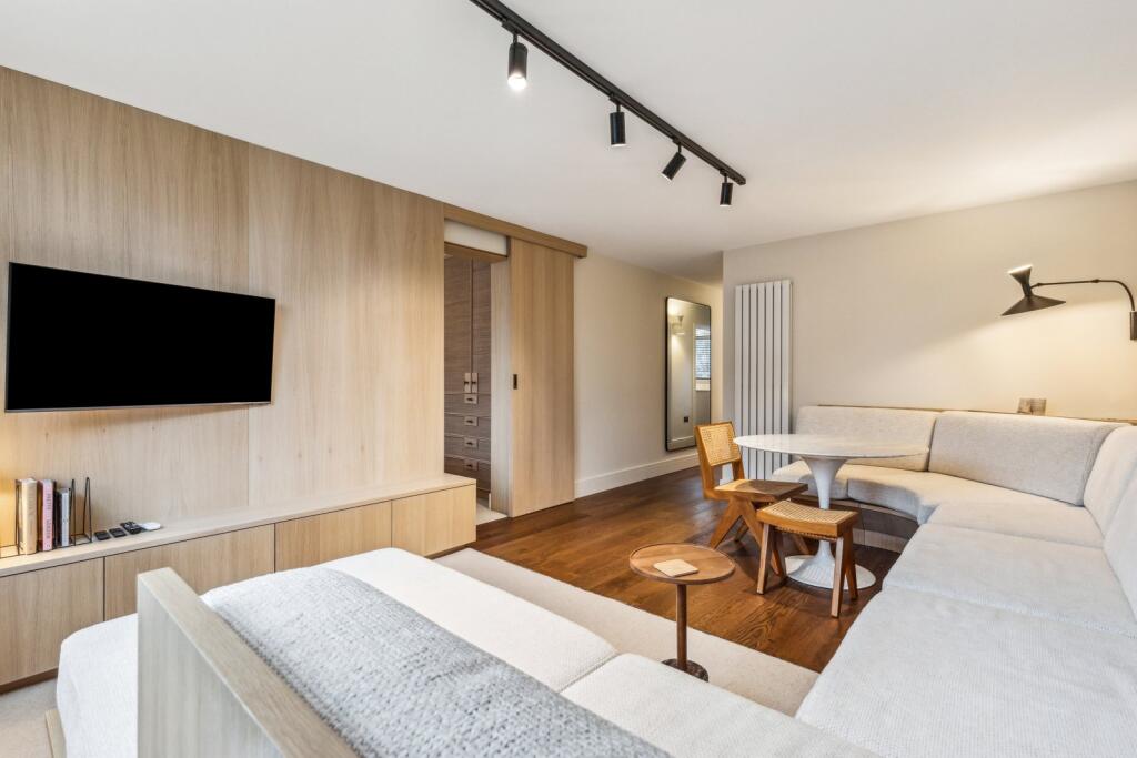 1 bed 1st Floor Flat for rent in Putney. From Chestertons Estate Agents - Putney Lettings