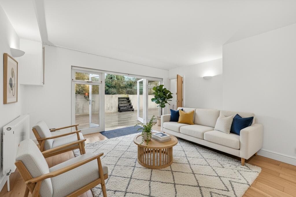 2 bed House (unspecified) for rent in Putney. From Chestertons Estate Agents - Putney Lettings 2 bed House (unspecified) for rent in Putney. From Chestertons Estate Agents - Putney Lettings