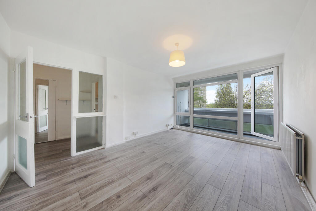 1 bed 1st Floor Flat for rent in Putney. From Chestertons Estate Agents - Putney Lettings