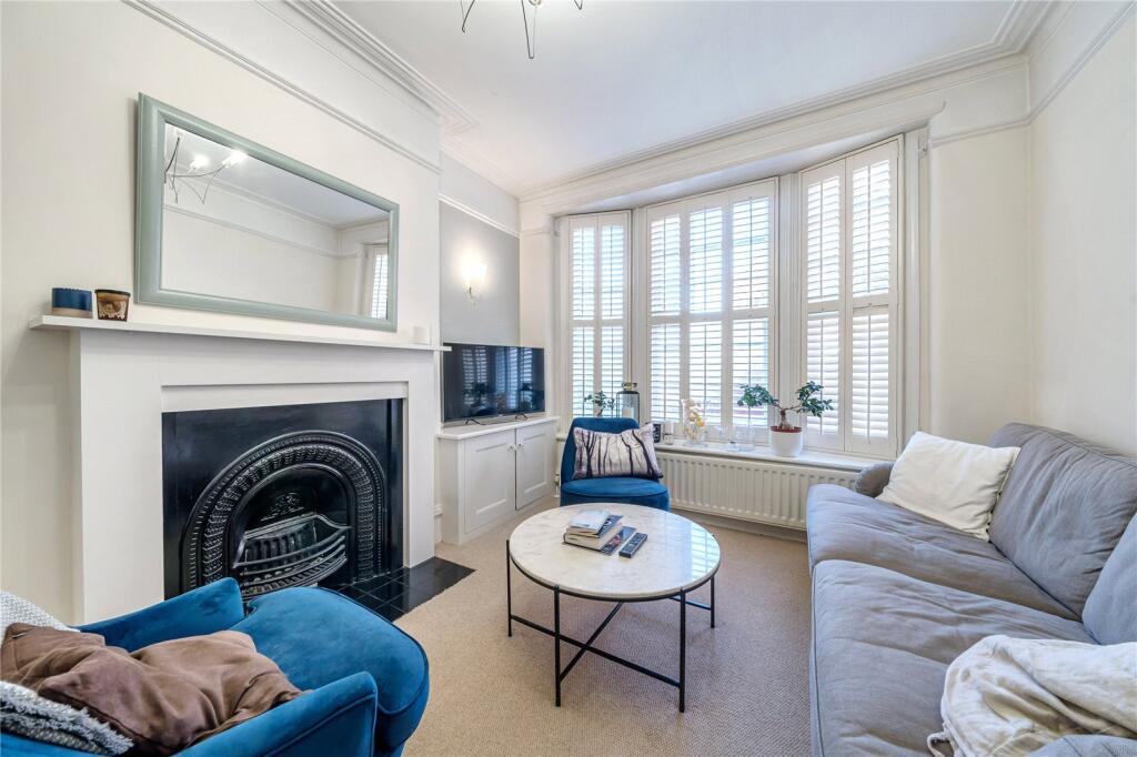 2 bed 1st Floor Flat for rent in Putney. From Chestertons Estate Agents - Putney Lettings