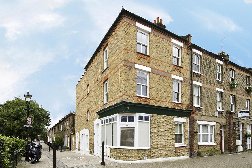 2 bed 1st Floor Flat for rent in Putney. From Chestertons Estate Agents - Putney Lettings
