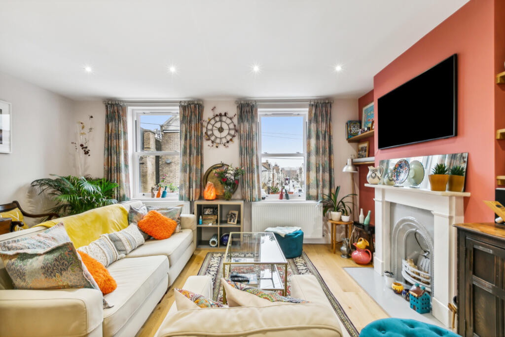3 bed Annexe for rent in Putney. From Chestertons Estate Agents - Putney Lettings