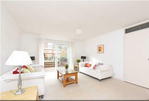 4 bed Mid Terraced House for rent in Putney. From Chestertons Estate Agents - Putney Lettings