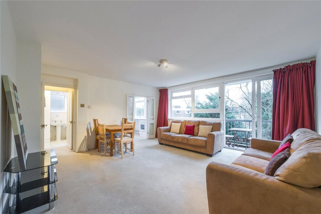 2 bed 1st Floor Flat for rent in Wandsworth. From Chestertons Estate Agents - Putney Lettings