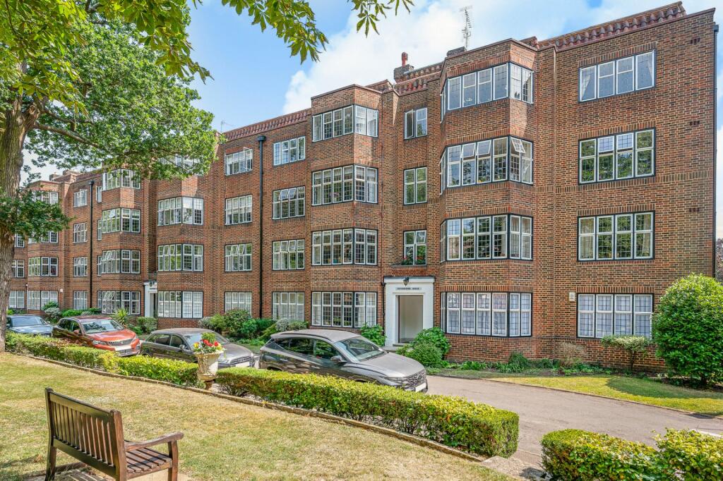 2 bed 1st Floor Flat for rent in Putney. From Chestertons Estate Agents - Putney Lettings