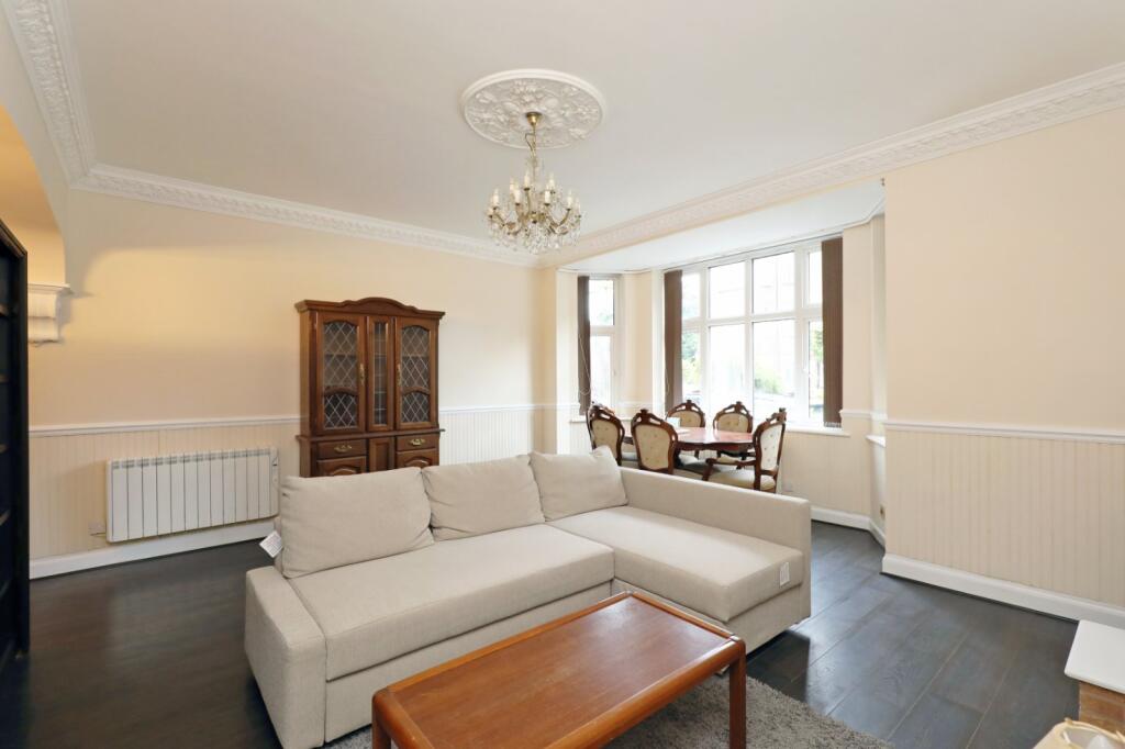 1 bed 1st Floor Flat for rent in Putney. From Chestertons Estate Agents - Putney Lettings 1 bed 1st Floor Flat for rent in Putney. From Chestertons Estate Agents - Putney Lettings