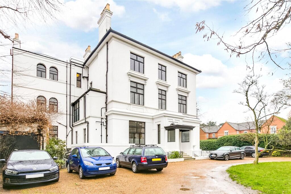 3 bed 1st Floor Flat for rent in Putney. From Chestertons Estate Agents - Putney Lettings