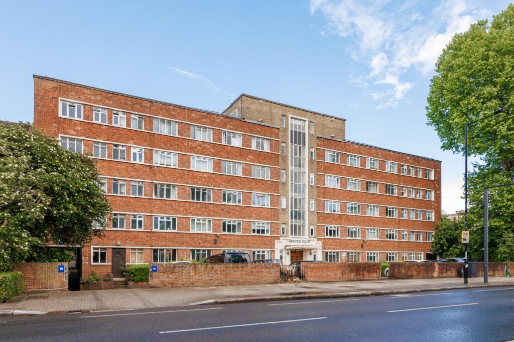 3 bed 1st Floor Flat for rent in Putney. From Chestertons Estate Agents - Putney Lettings
