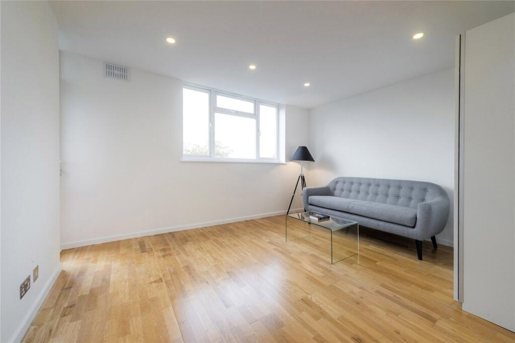 1 bed 1st Floor Flat for rent in Putney. From Chestertons Estate Agents - Putney Lettings