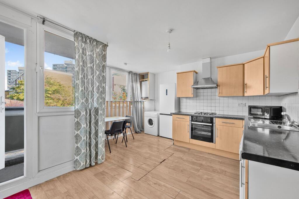 4 bed Annexe for rent in Putney. From Chestertons Estate Agents - Putney Lettings