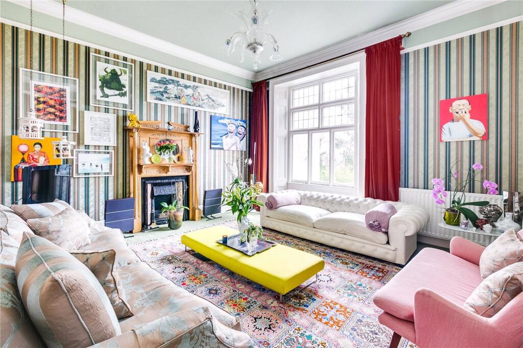 3 bed 1st Floor Flat for rent in Putney. From Chestertons Estate Agents - Putney Lettings