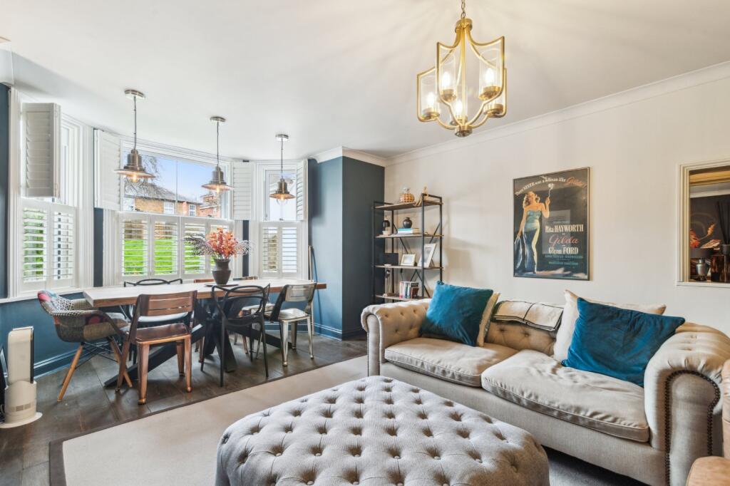 2 bed 1st Floor Flat for rent in Putney. From Chestertons Estate Agents - Putney Lettings