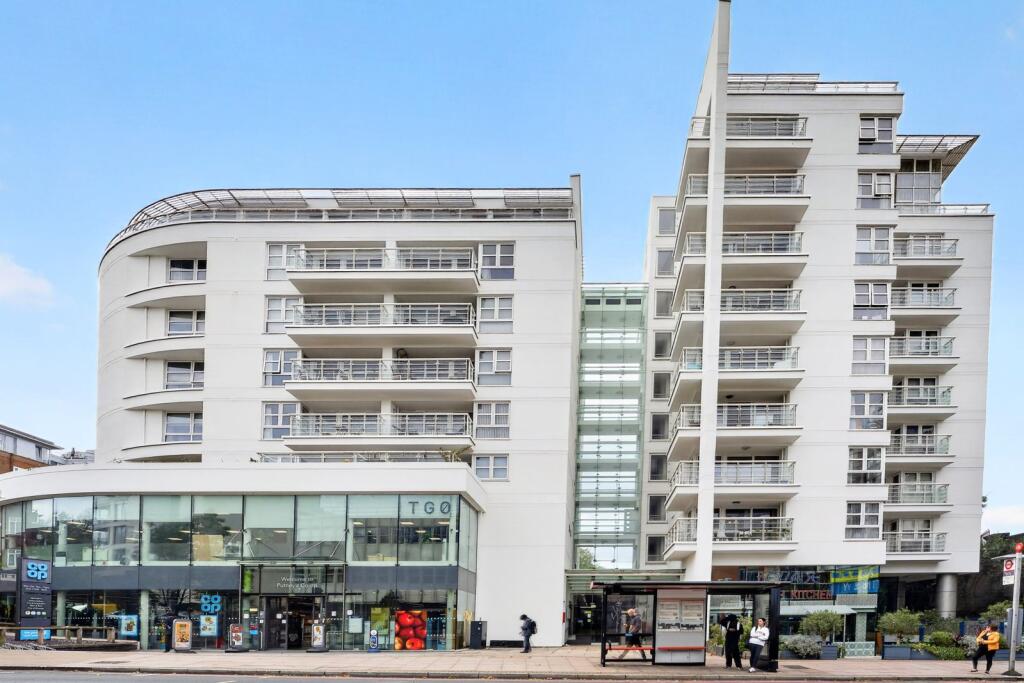 1 bed 1st Floor Flat for rent in Putney. From Chestertons Estate Agents - Putney Lettings 1 bed 1st Floor Flat for rent in Putney. From Chestertons Estate Agents - Putney Lettings