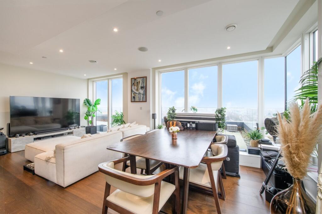 2 bed 1st Floor Flat for rent in Putney. From Chestertons Estate Agents - Putney Lettings 2 bed 1st Floor Flat for rent in Putney. From Chestertons Estate Agents - Putney Lettings