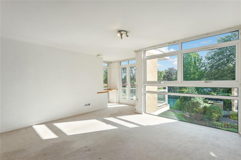 2 bed Flat for rent in Teddington. From Chestertons Estate Agents - Richmond Lettings