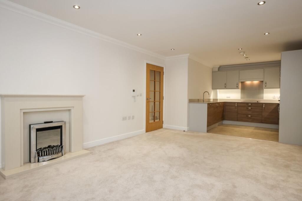 2 bed 1st Floor Flat for rent in Windsor. From Chestertons Estate Agents - Richmond Lettings 2 bed 1st Floor Flat for rent in Windsor. From Chestertons Estate Agents - Richmond Lettings