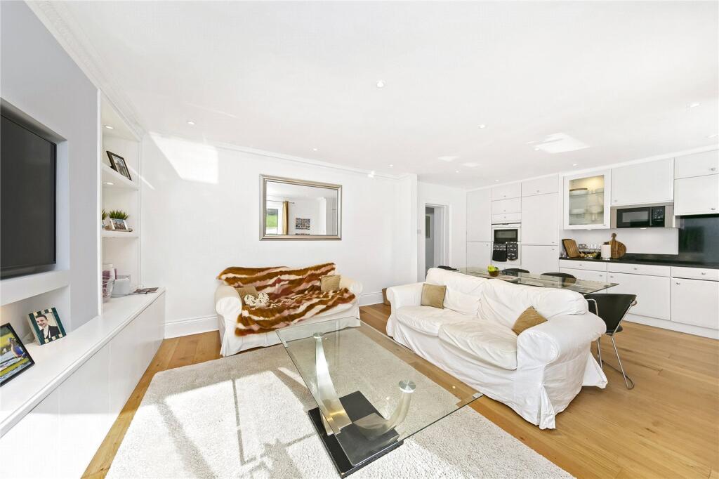 4 bed 1st Floor Flat for rent in Richmond. From Chestertons Estate Agents - Richmond Lettings 4 bed 1st Floor Flat for rent in Richmond. From Chestertons Estate Agents - Richmond Lettings