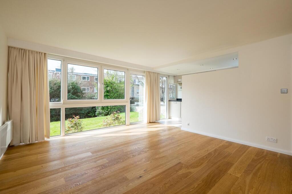 3 bed 1st Floor Flat for rent in Richmond. From Chestertons Estate Agents - Richmond Lettings