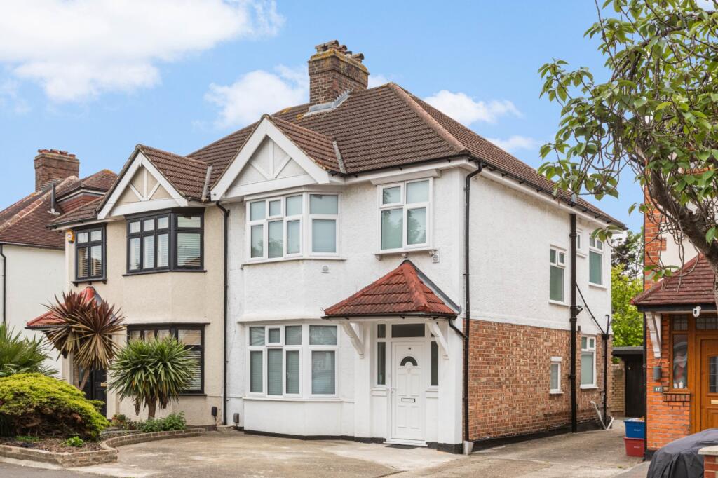 4 bed Semi Detached for rent in Hounslow. From Chestertons Estate Agents - Richmond Lettings