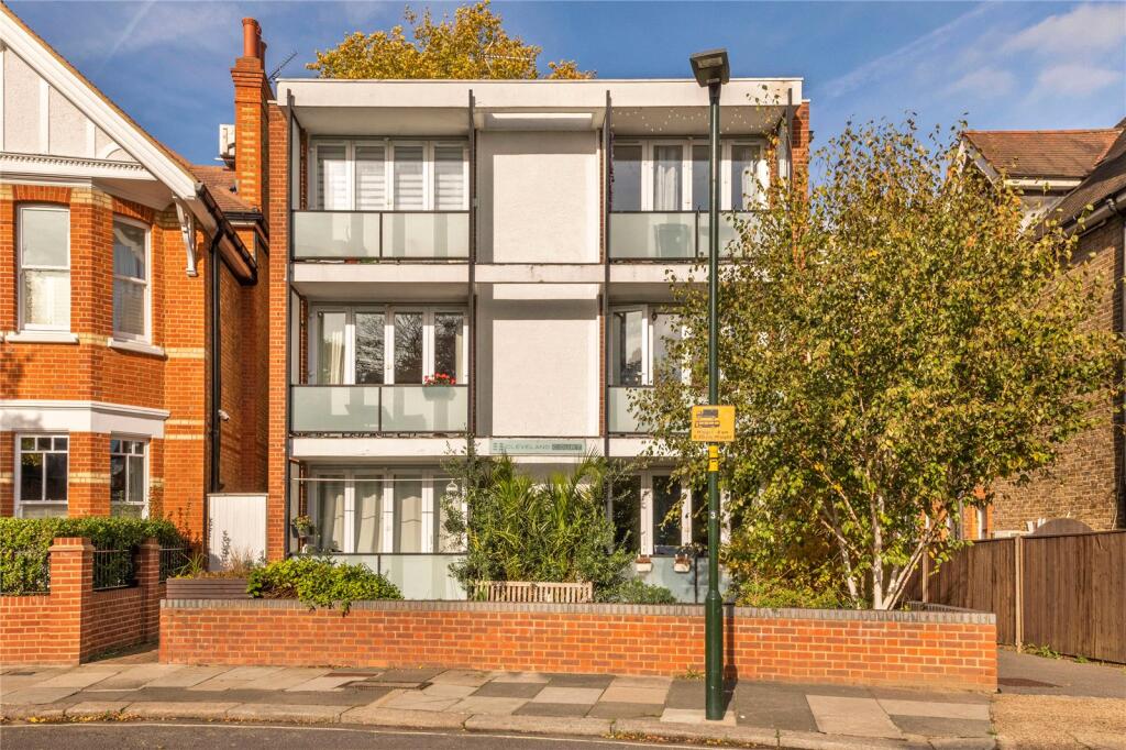 1 bed 1st Floor Flat for rent in Richmond. From Chestertons Estate Agents - Richmond Lettings