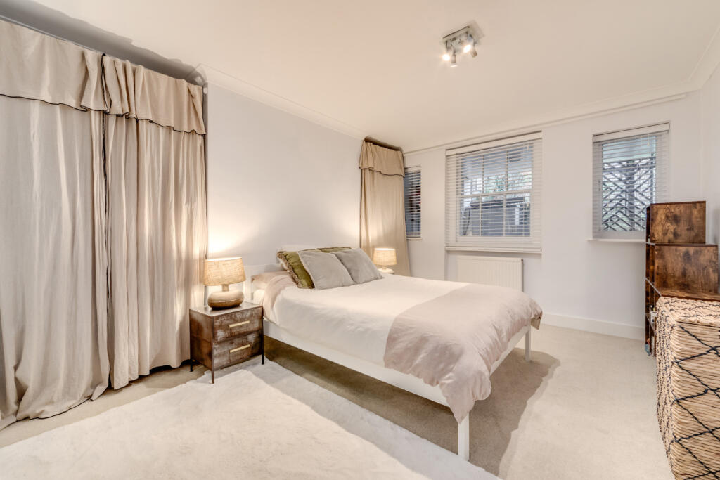 1 bed 1st Floor Flat for rent in Richmond. From Chestertons Estate Agents - Richmond Lettings