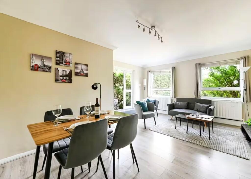 2 bed 1st Floor Flat for rent in Richmond. From Chestertons Estate Agents - Richmond Lettings