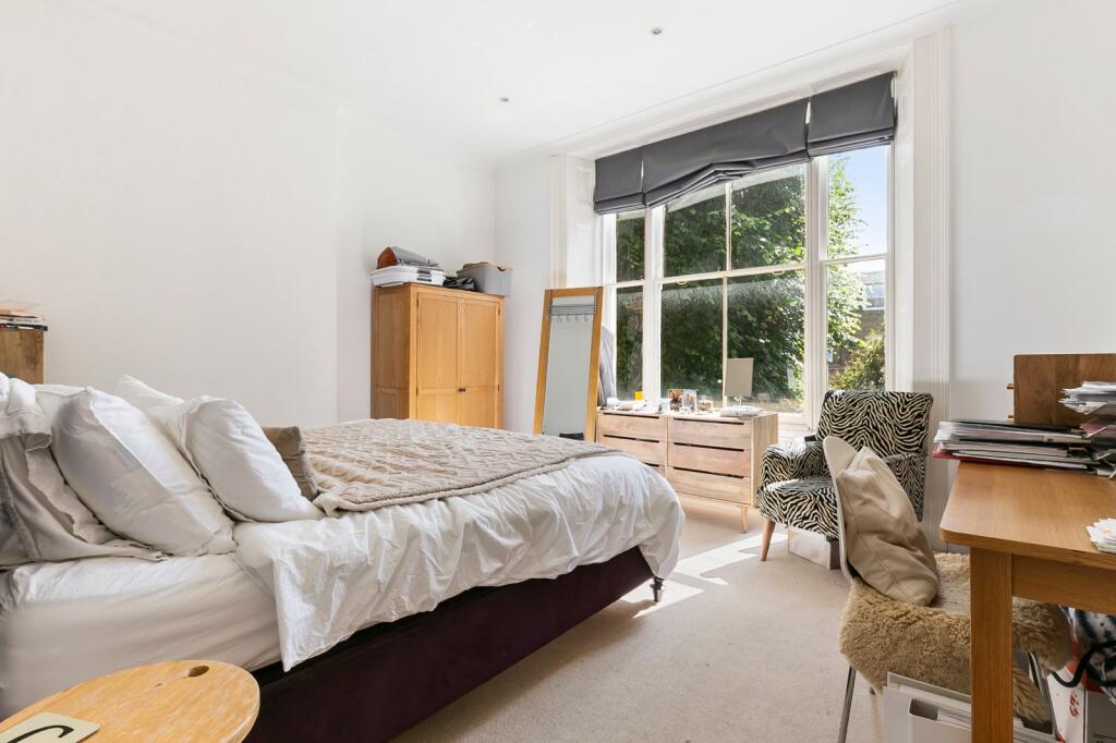2 bed 1st Floor Flat for rent in Richmond. From Chestertons Estate Agents - Richmond Lettings