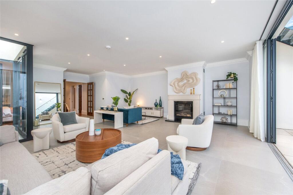 5 bed Semi Detached for rent in Richmond. From Chestertons Estate Agents - Richmond Lettings 5 bed Semi Detached for rent in Richmond. From Chestertons Estate Agents - Richmond Lettings