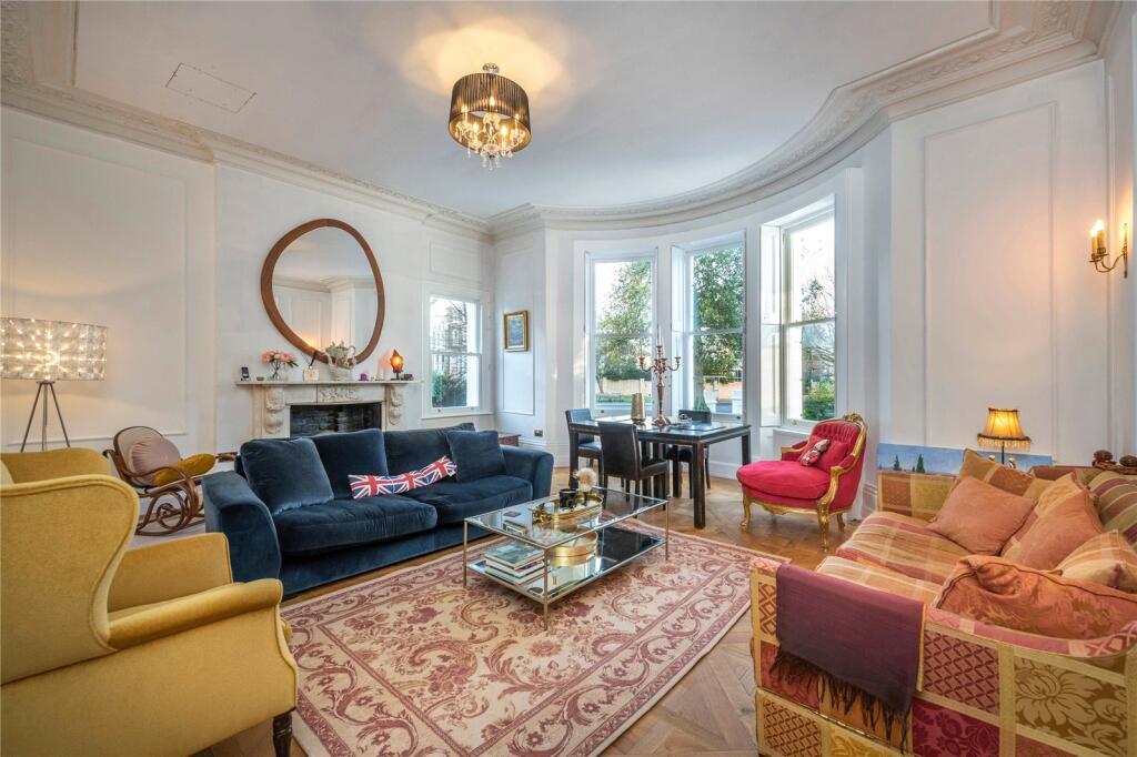 3 bed 1st Floor Flat for rent in Richmond. From Chestertons Estate Agents - Richmond Lettings