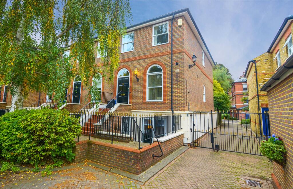 3 bed Detached for rent in Richmond. From Chestertons Estate Agents - Richmond Lettings