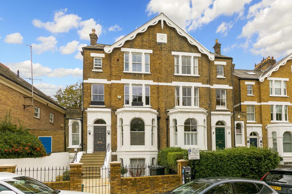 2 bed 1st Floor Flat for rent in Richmond. From Chestertons Estate Agents - Richmond Lettings 2 bed 1st Floor Flat for rent in Richmond. From Chestertons Estate Agents - Richmond Lettings