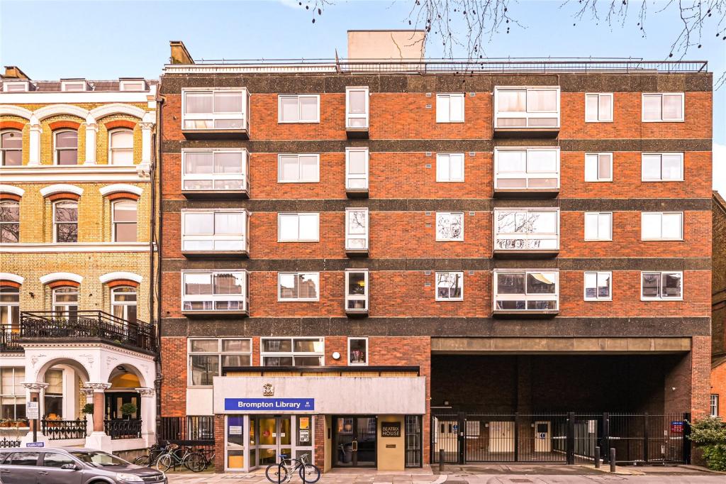 1 bed Flat for rent in Kensington. From Chestertons Estate Agents - South Kensington Lettings