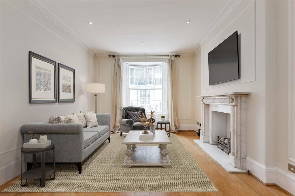 3 bed End Terraced House for rent in Chelsea. From Chestertons Estate Agents - South Kensington Lettings