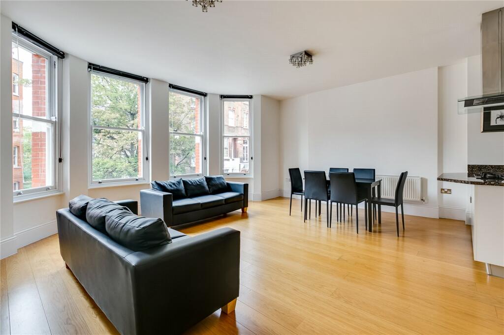 3 bed Flat for rent in Kensington. From Chestertons Estate Agents - South Kensington Lettings