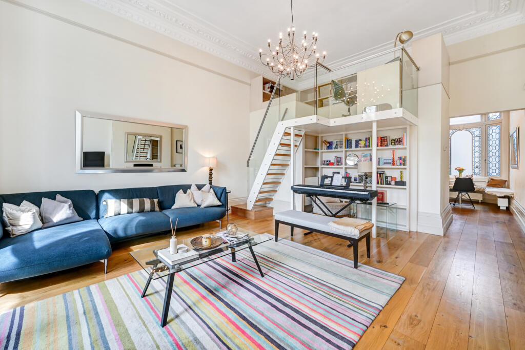 1 bed 1st Floor Flat for rent in Kensington. From Chestertons Estate Agents - South Kensington Lettings 1 bed 1st Floor Flat for rent in Kensington. From Chestertons Estate Agents - South Kensington Lettings