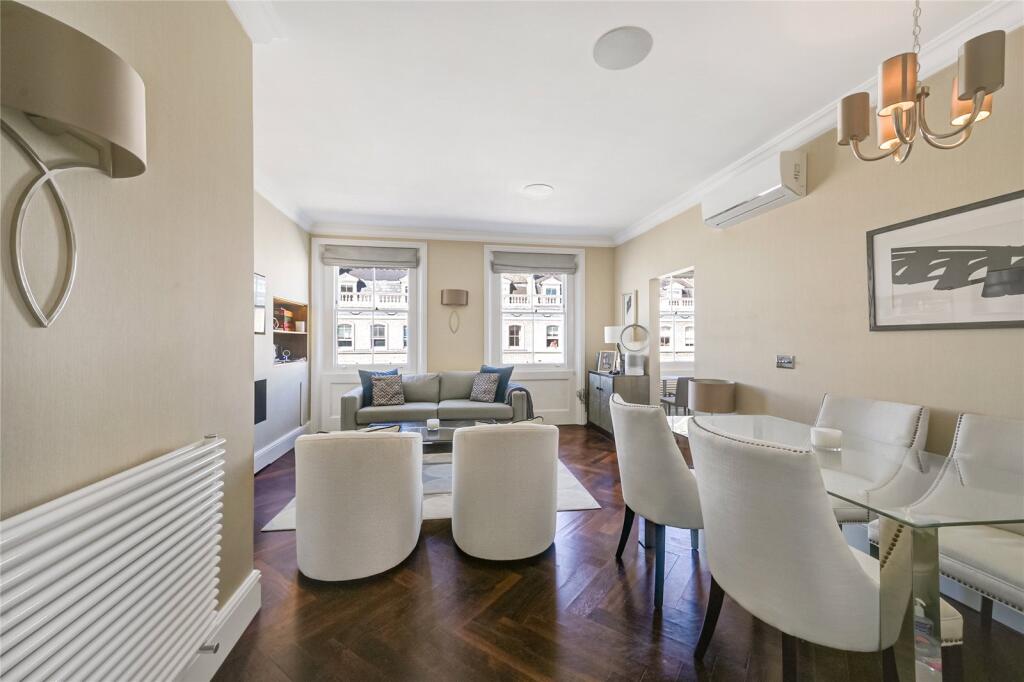 3 bed 1st Floor Flat for rent in Chelsea. From Chestertons Estate Agents - South Kensington Lettings