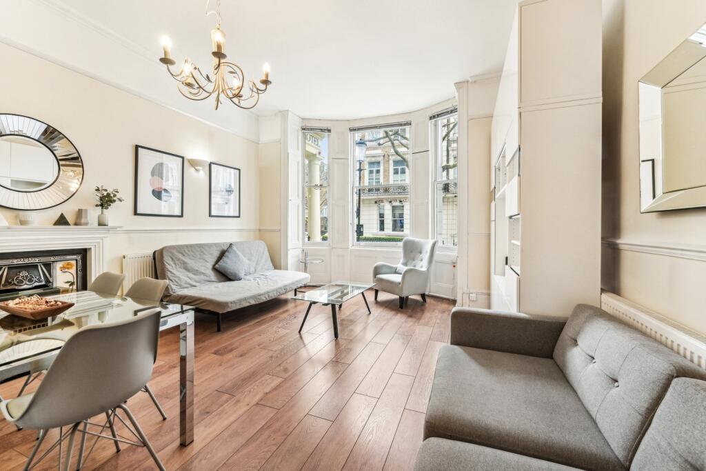 2 bed 1st Floor Flat for rent in Kensington. From Chestertons Estate Agents - South Kensington Lettings