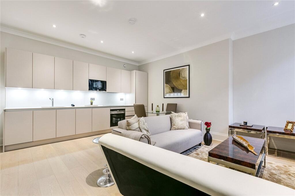 1 bed 1st Floor Flat for rent in Kensington. From Chestertons Estate Agents - South Kensington Lettings