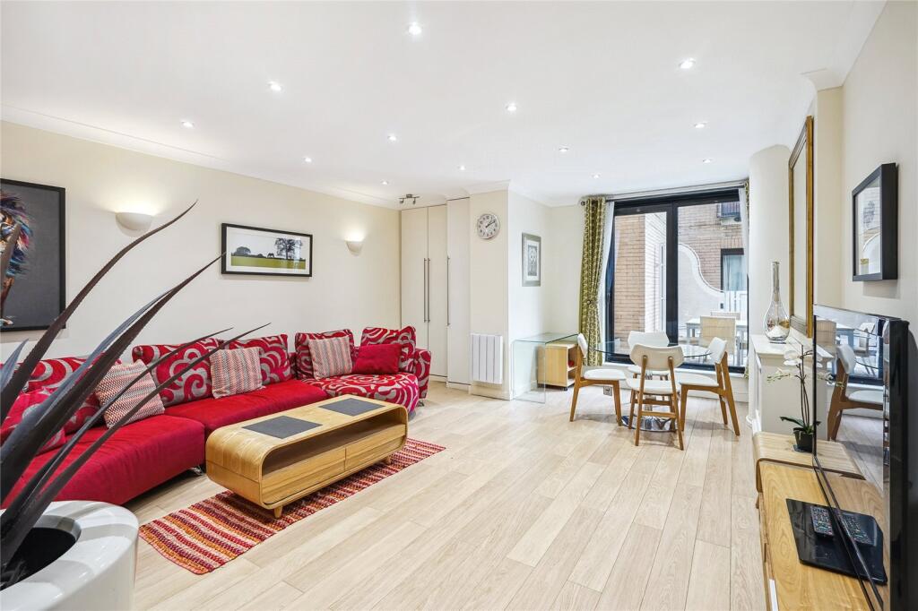 1 bed 1st Floor Flat for rent in Kensington. From Chestertons Estate Agents - South Kensington Lettings