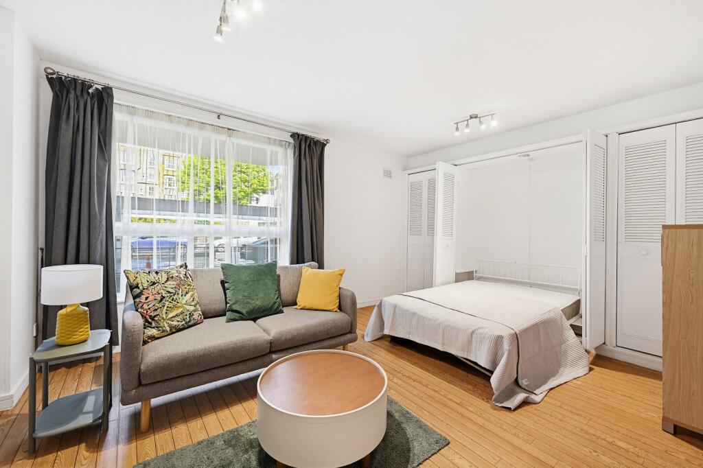 0 bed 1st Floor Flat for rent in Kensington. From Chestertons Estate Agents - South Kensington Lettings