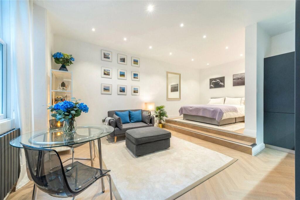 0 bed 1st Floor Flat for rent in Kensington. From Chestertons Estate Agents - South Kensington Lettings