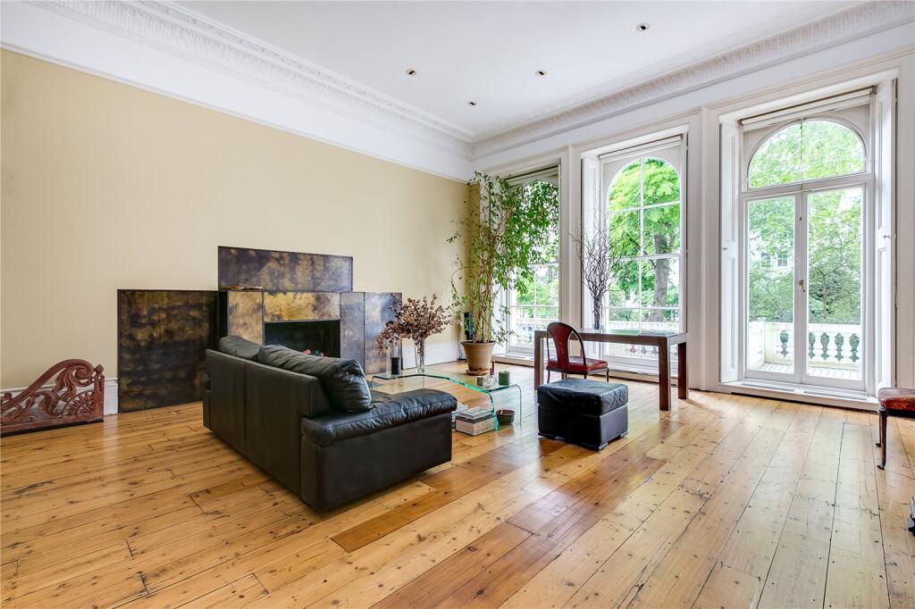 1 bed 1st Floor Flat for rent in Kensington. From Chestertons Estate Agents - South Kensington Lettings