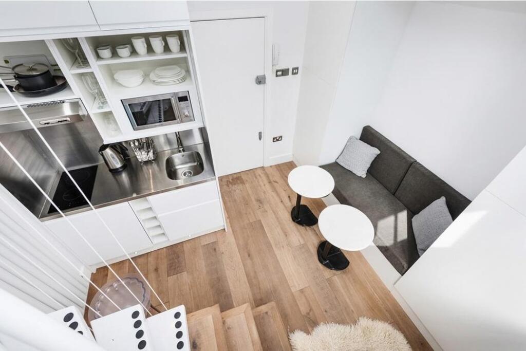 0 bed 1st Floor Flat for rent in Kensington. From Chestertons Estate Agents - South Kensington Lettings