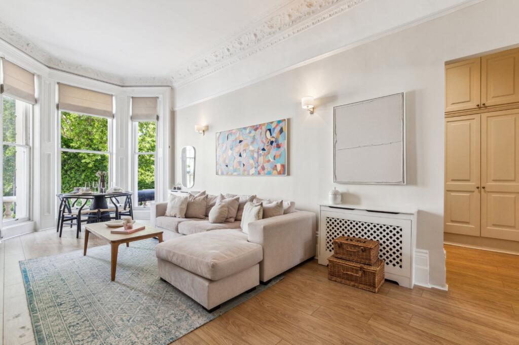 1 bed 1st Floor Flat for rent in Kensington. From Chestertons Estate Agents - South Kensington Lettings