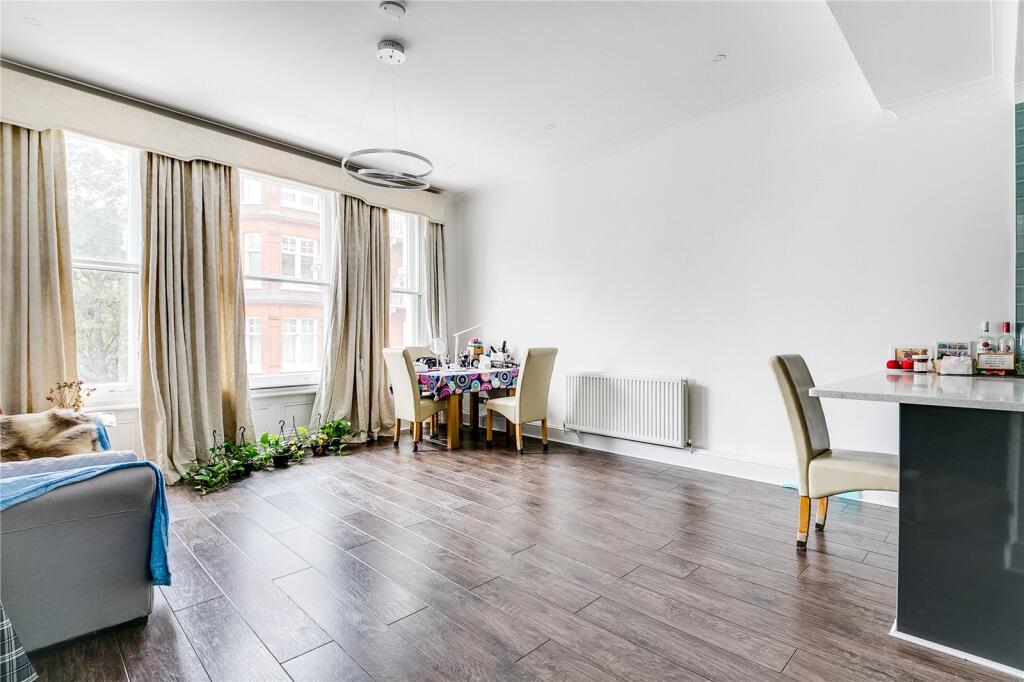 1 bed 1st Floor Flat for rent in Chelsea. From Chestertons Estate Agents - South Kensington Lettings