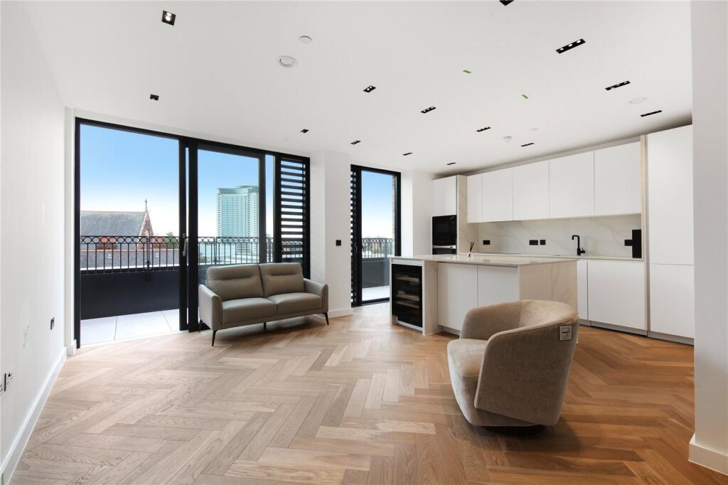 2 bed 1st Floor Flat for rent in Kensington. From Chestertons Estate Agents - South Kensington Lettings