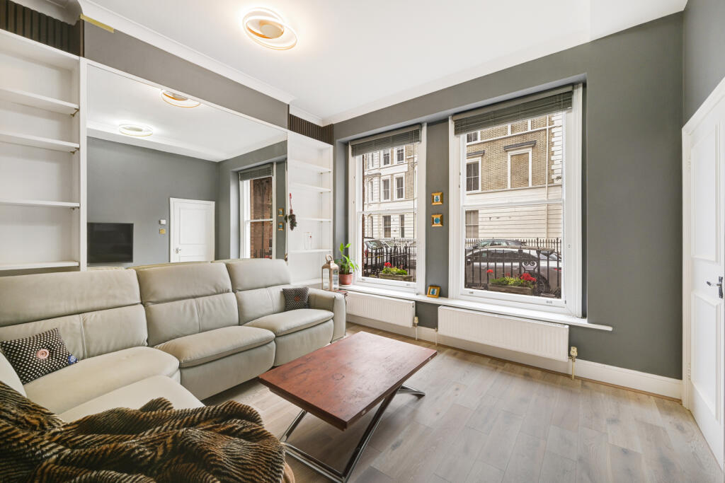 2 bed 1st Floor Flat for rent in Kensington. From Chestertons Estate Agents - South Kensington Lettings