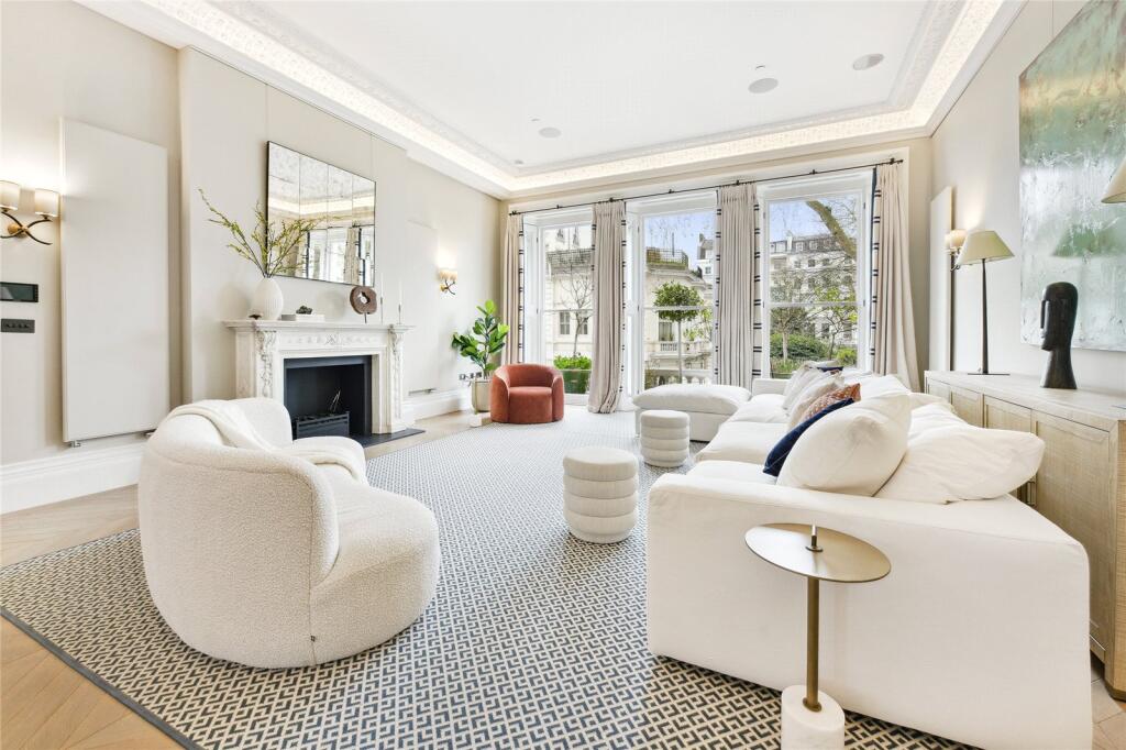 3 bed 1st Floor Flat for rent in Kensington. From Chestertons Estate Agents - South Kensington Lettings